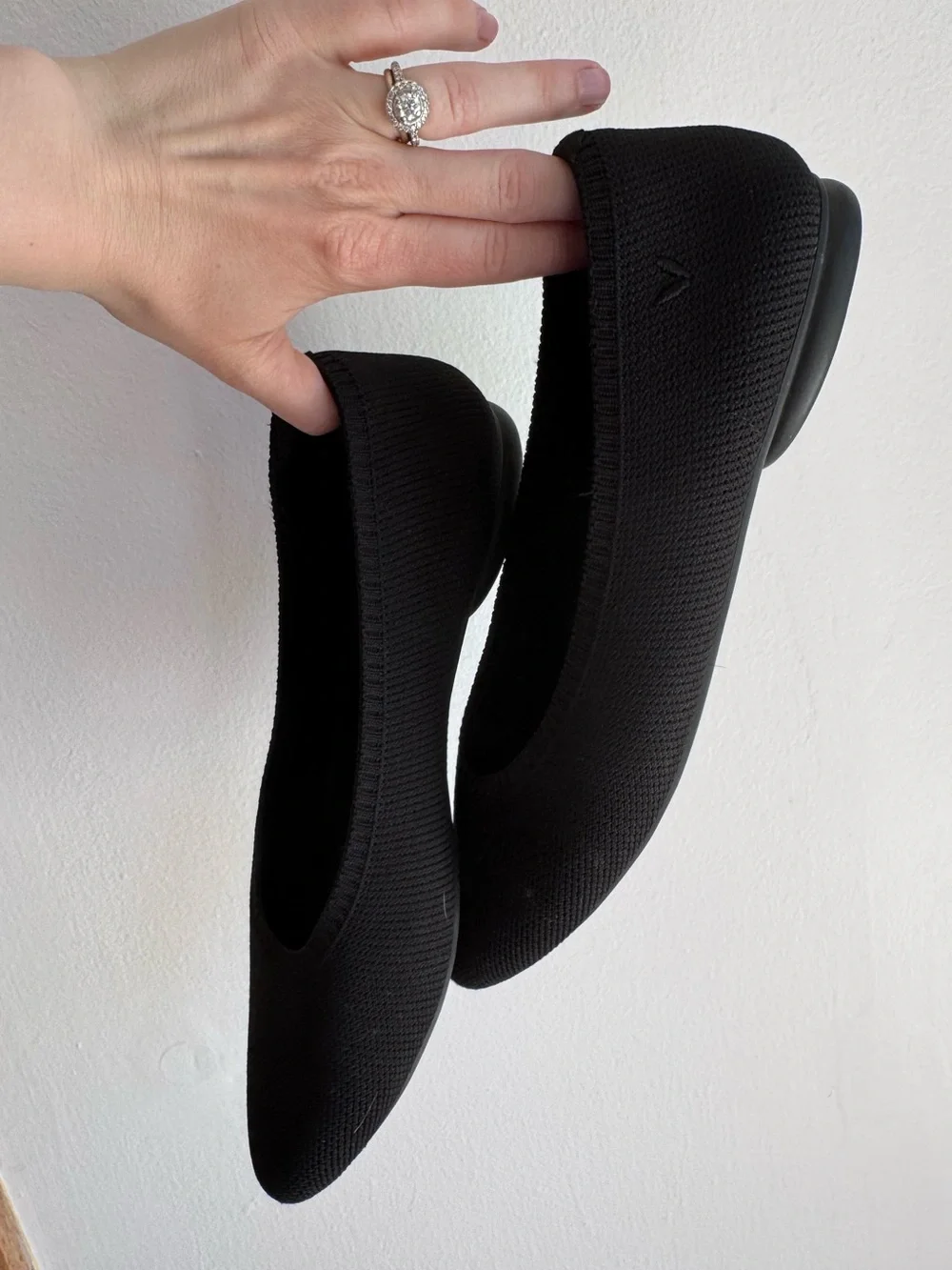 Vivaia Ballet Flats Black - Picture 6 of 7